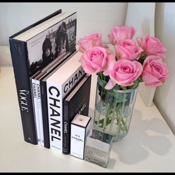 Meet your Posher, Alicia - Picture 1 of 2